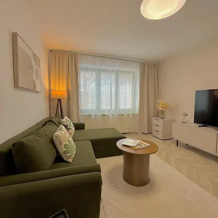 דירה Modern & Quiet Near & Center - *