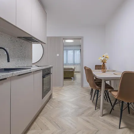 Modern & Quiet Near & Center - Apartamento *